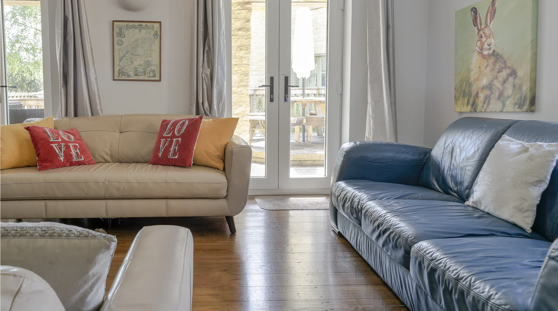 Cornerstone Cottage Spacious Lounge and Verandah